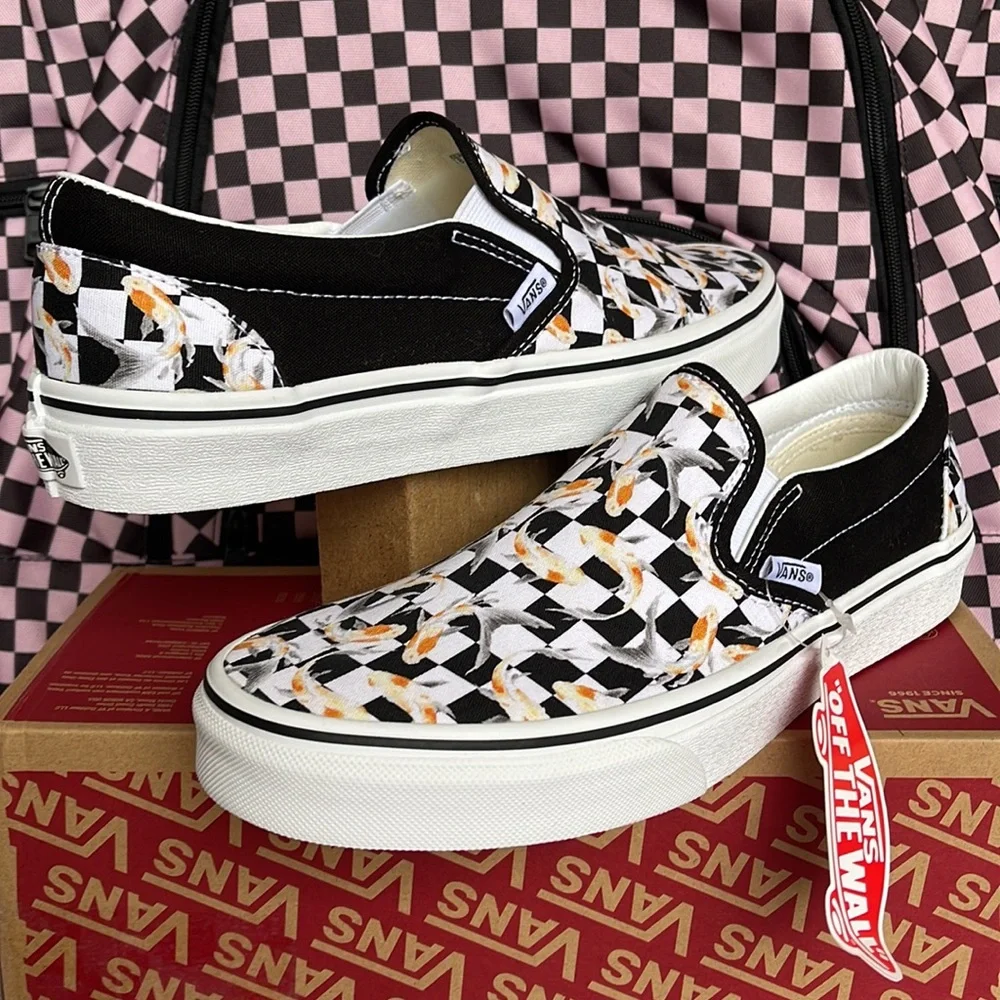 Vans WMNS Classic Slip-0n
Checkerboard Koi/Black
VN0A5JMHVG3
Sneakers - Picture 9 of 16